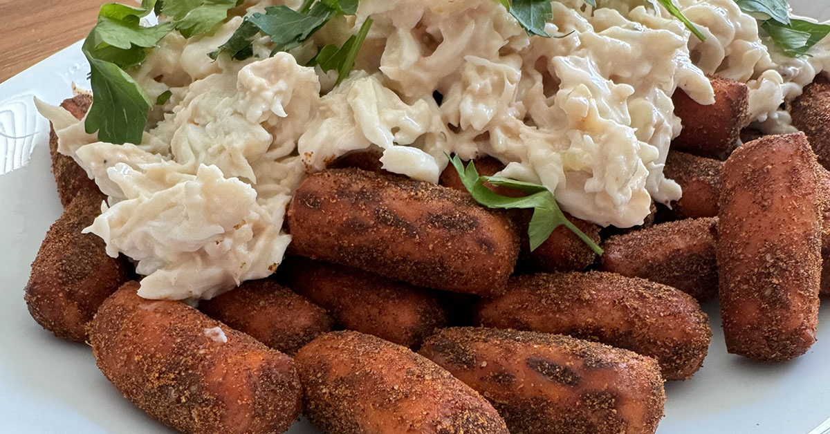 Crab Nachos with Chesapeake Recipe - OMG Pretzels