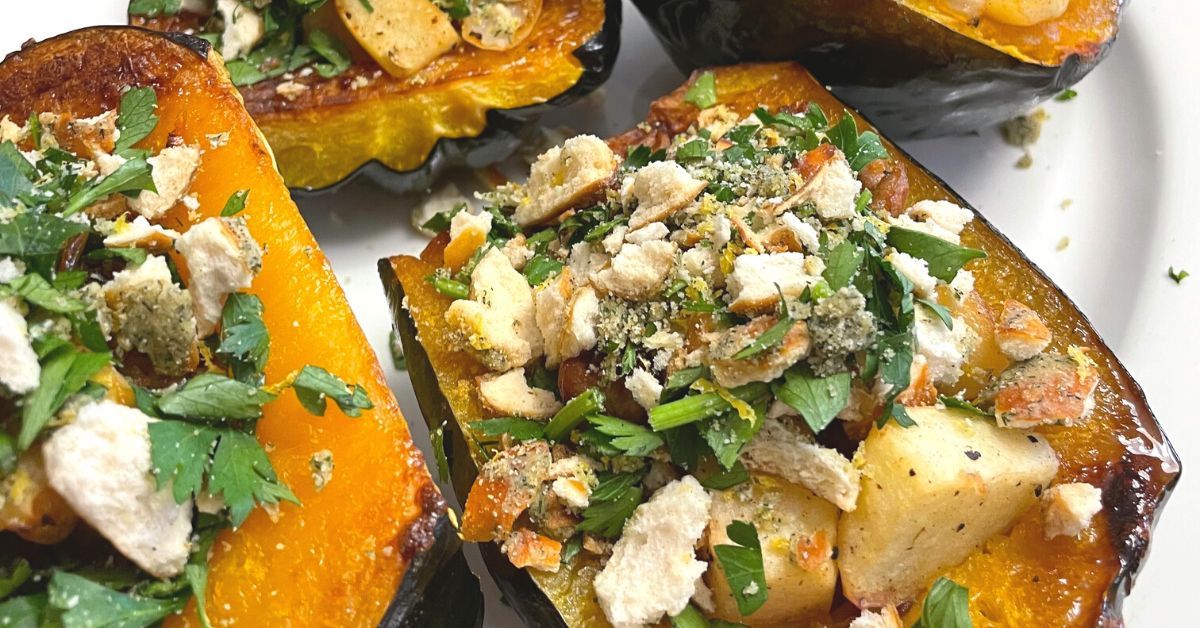 Stuffed Acorn Squash with Crunchy Garlic Pretzel Topping