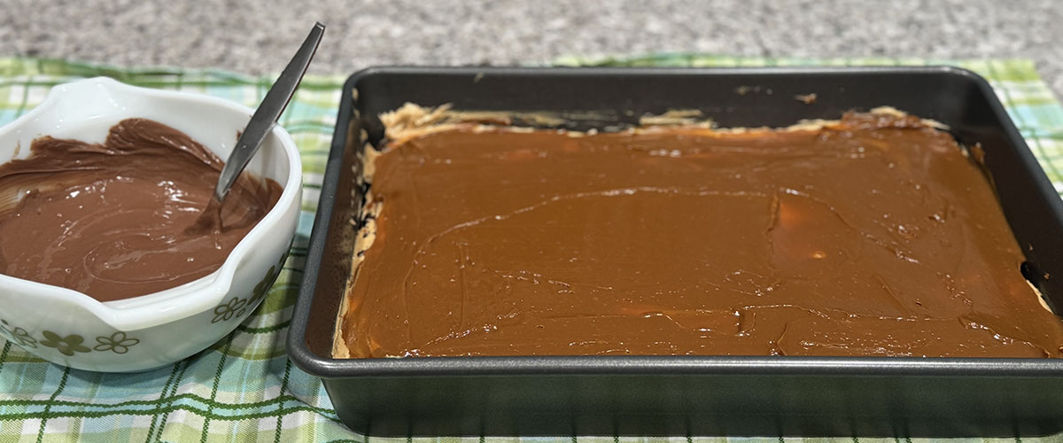 5-Layer Sweet & Salty Pretzel Brownies - Step 3