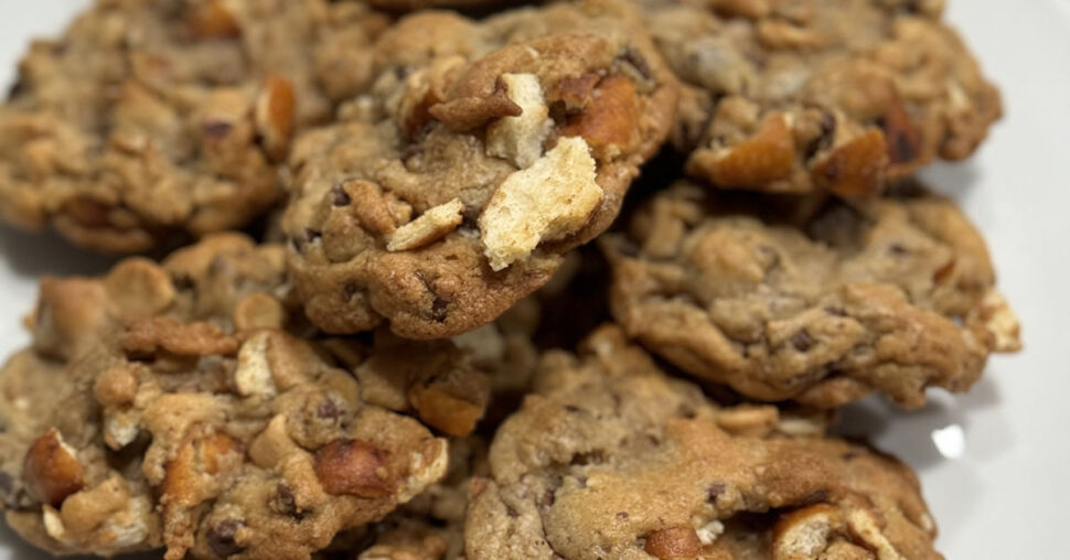 Pretzel Chocolate Chip Cookies Recipe - OMG Pretzels