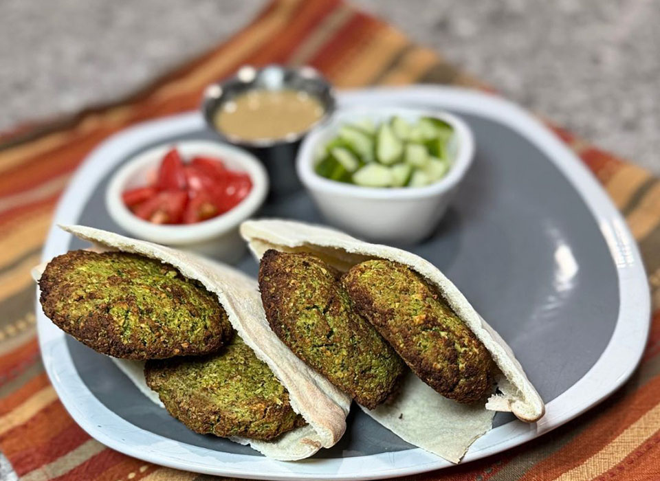 How to Make a Falafel Wrap_Steps4