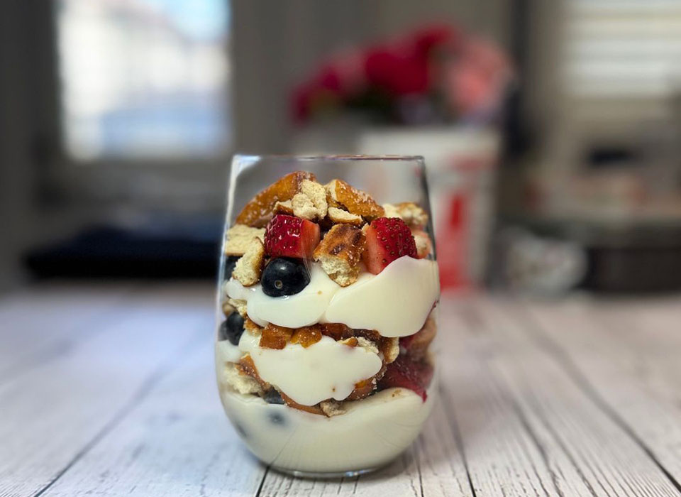 Fruit-and-Yogurt-Parfait-Step_4